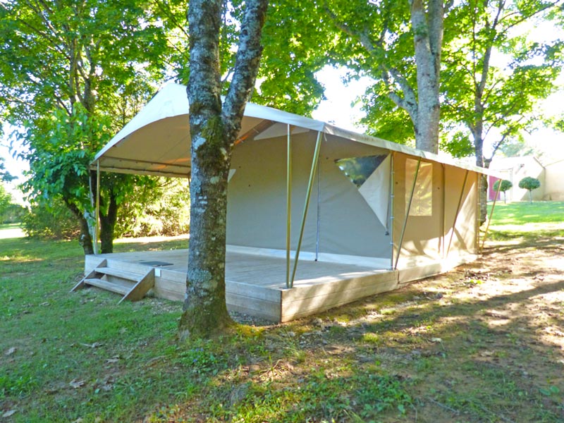 lodge canada camping les nauves nature