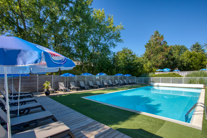 piscine camping les nauves