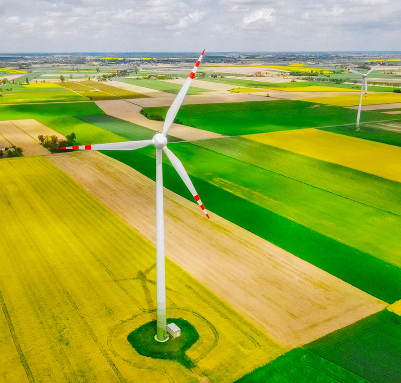 eoliennes champ environnement